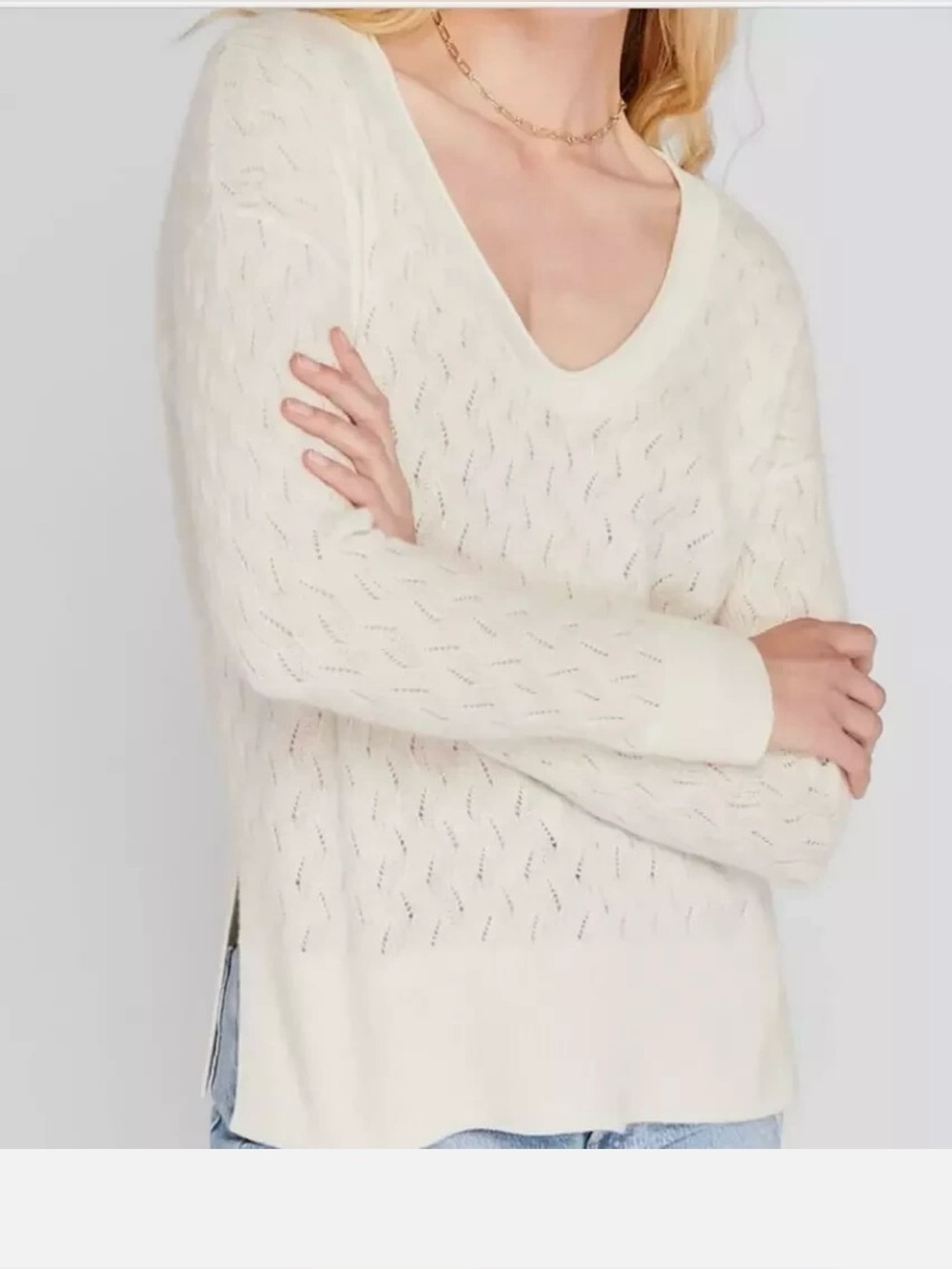 Club Monaco 100% Cashmere Ivory V Neck Pointelle Knit Sweater Lightweight Luxury